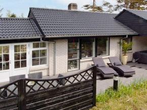 6 person holiday home in Hemmet